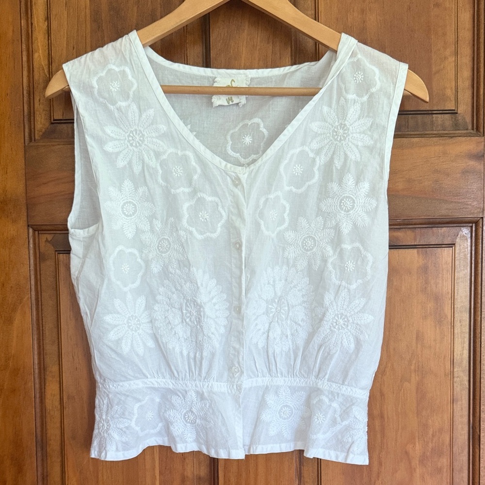 Nimo with Love Embroidered Sleeveless Top